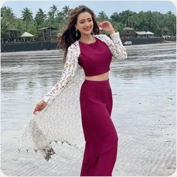 Madalsa Sharma was seen dancing on the beach