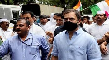 Congressmen fired on Rahul Gandhis interrogation set fire to the