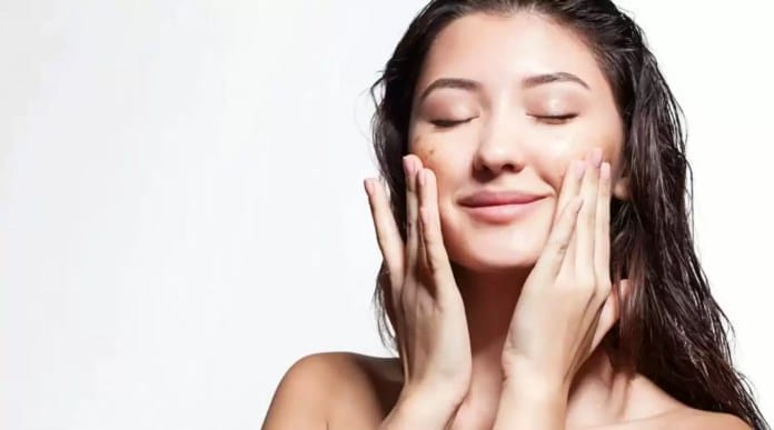 Follow these habits in your daily routine to get glowing skin