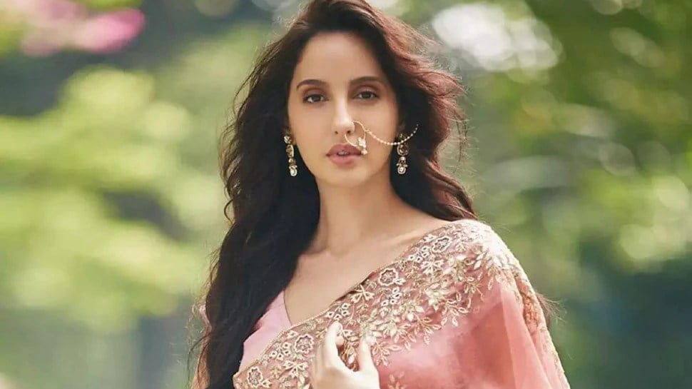 Video: Nora Fatehi saw a python with a neck, the snake moved towards her mouth, what happened