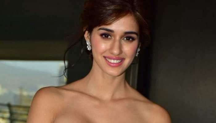 Disha Patani is doing this in the bedroom to forget Tiger Shroff, the hot picture has gone viral