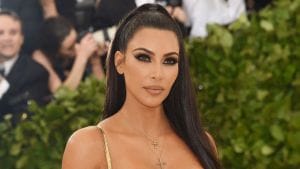 American media personality Kim Kardashian agrees to pay $1.26 million to settle SEC charges 
